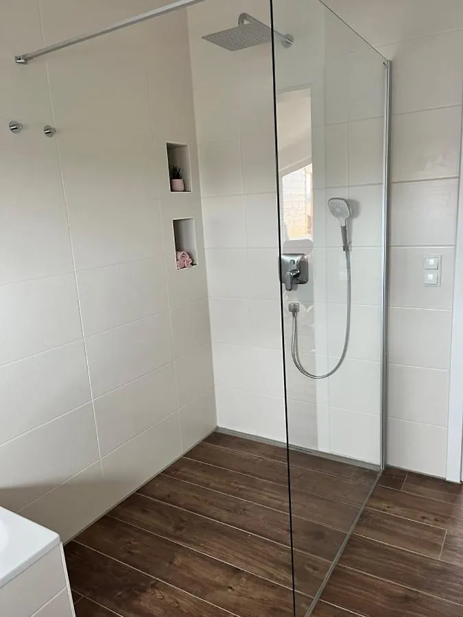 23 Neu Erbaute Ferienwohnung Mit Schloss- Und Panoramablick Halblech 0*,  Germany
