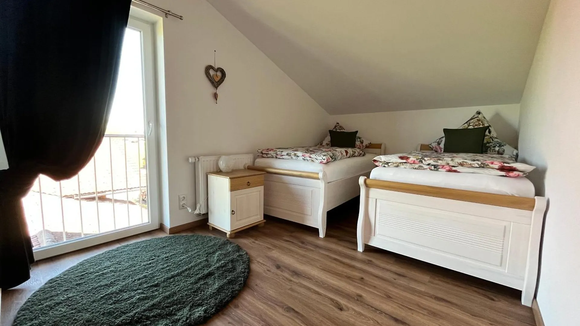 Apartment 23 Neu Erbaute Ferienwohnung Mit Schloss- Und Panoramablick Halblech Germany